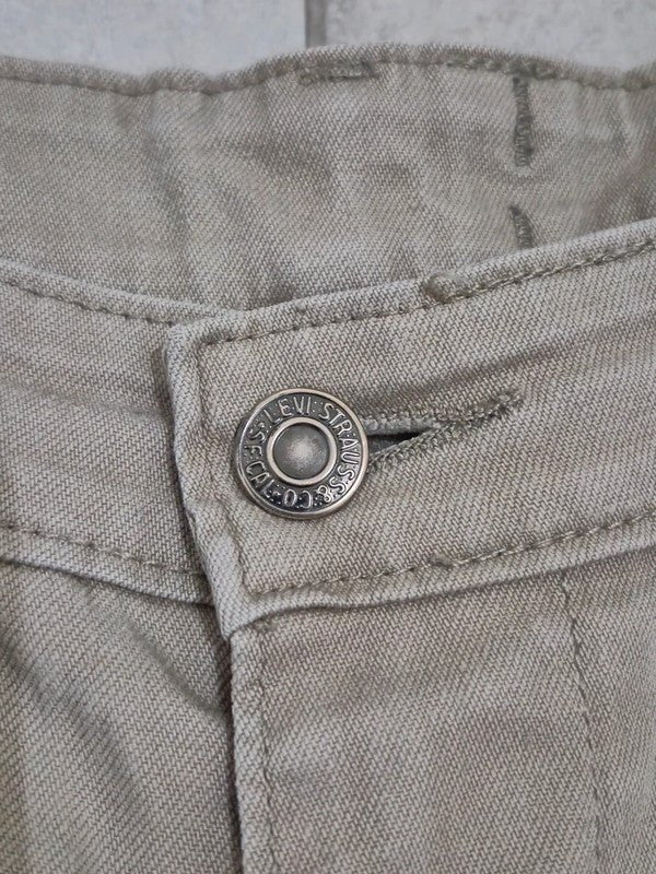 Men Levi's Khaki Slim Straight W30 L34 Trousers