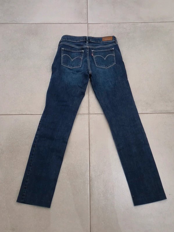 Women Levi's Slight Curve Classic Blue Slim W24 L32 Jeans