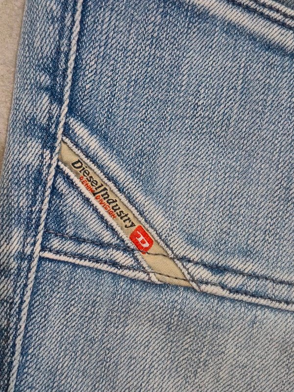 Women Diesel Hushy Light Blue Slim W26 L34 (EU 36 / S) Jeans