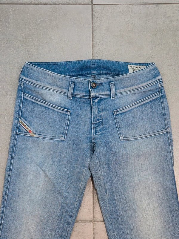Women Diesel Hushy Light Blue Slim W26 L34 (EU 36 / S) Jeans