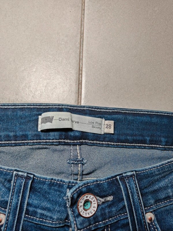 Women Levi's Curve Blue Skinny W28 (EU 38/M) Jeans