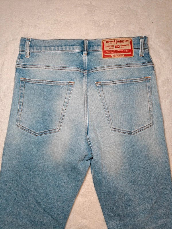 Men Diesel D - Fining - R Light Blue W28 L32 Jeans