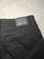 Women Levi's 711 Black Skinny W26 L30 (EU 36/S) Jeans