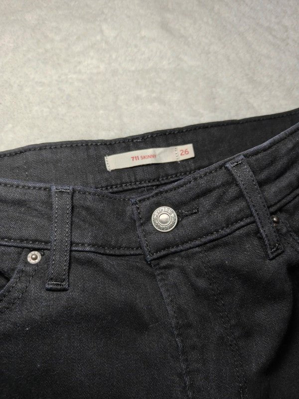 Women Levi's 711 Black Skinny W26 L30 (EU 36/S) Jeans