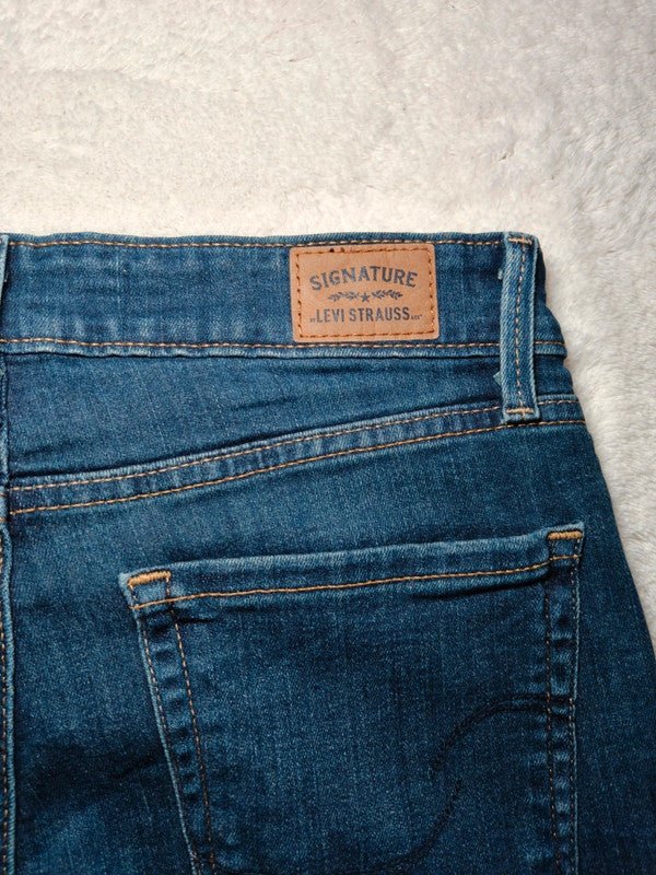 Women Levi Strauss Signature Blue Slim W28 L32 (EU 38/M) Jeans