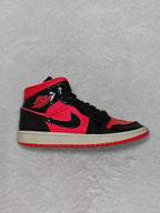 Women Air Jordan 1 Mid Hot Punch Black BQ6472-600 EU 39 Sneakers