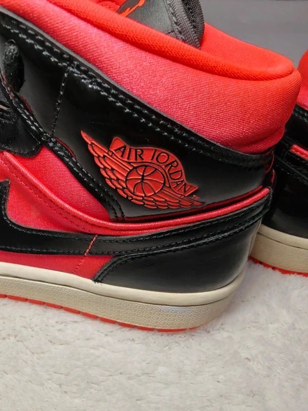 Women Air Jordan 1 Mid Hot Punch Black BQ6472-600 EU 39 Sneakers