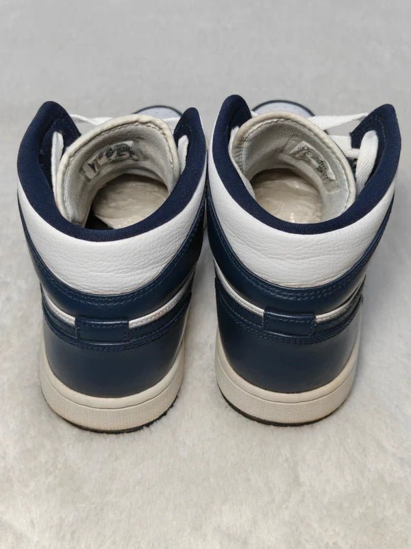 Men Air Jordan 1 Mid Obsidian White Metallic Gold EU 42 Sneakers