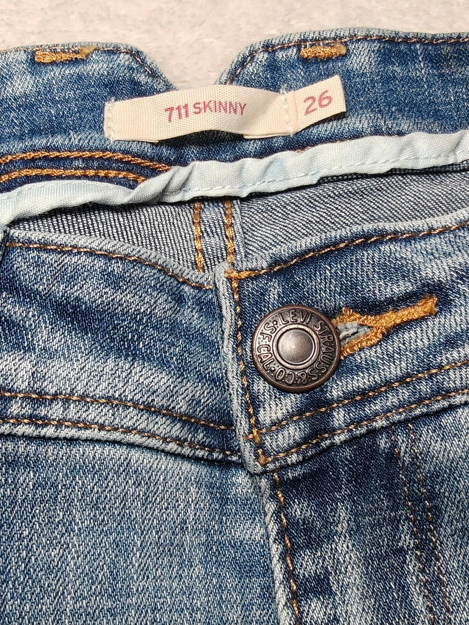 Women Levi's 711 Light Blue Skinny W26 L30 EU 36 S Jeans