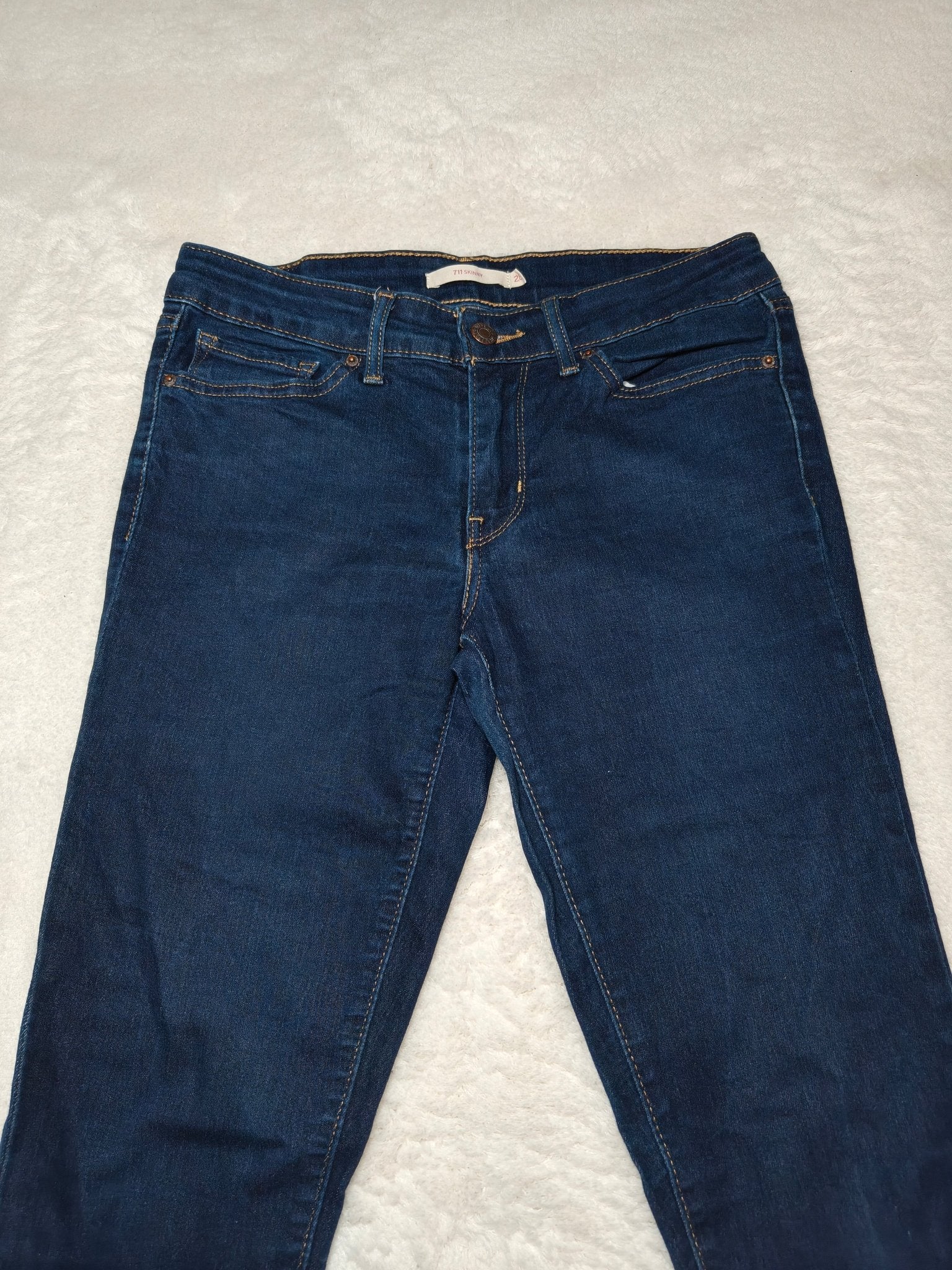 Women Levi’s 711 Blue Skinny W28 L30 (EU 38/M) Jeans
