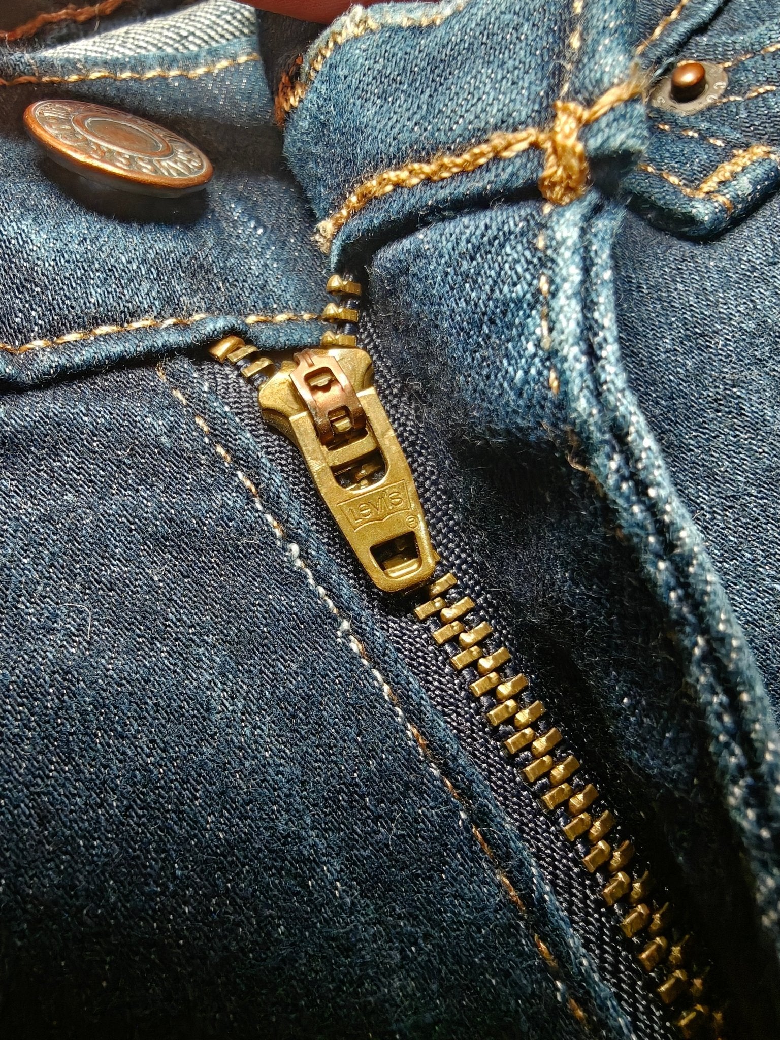 Women Levi’s 711 Blue Skinny W28 L30 (EU 38/M) Jeans