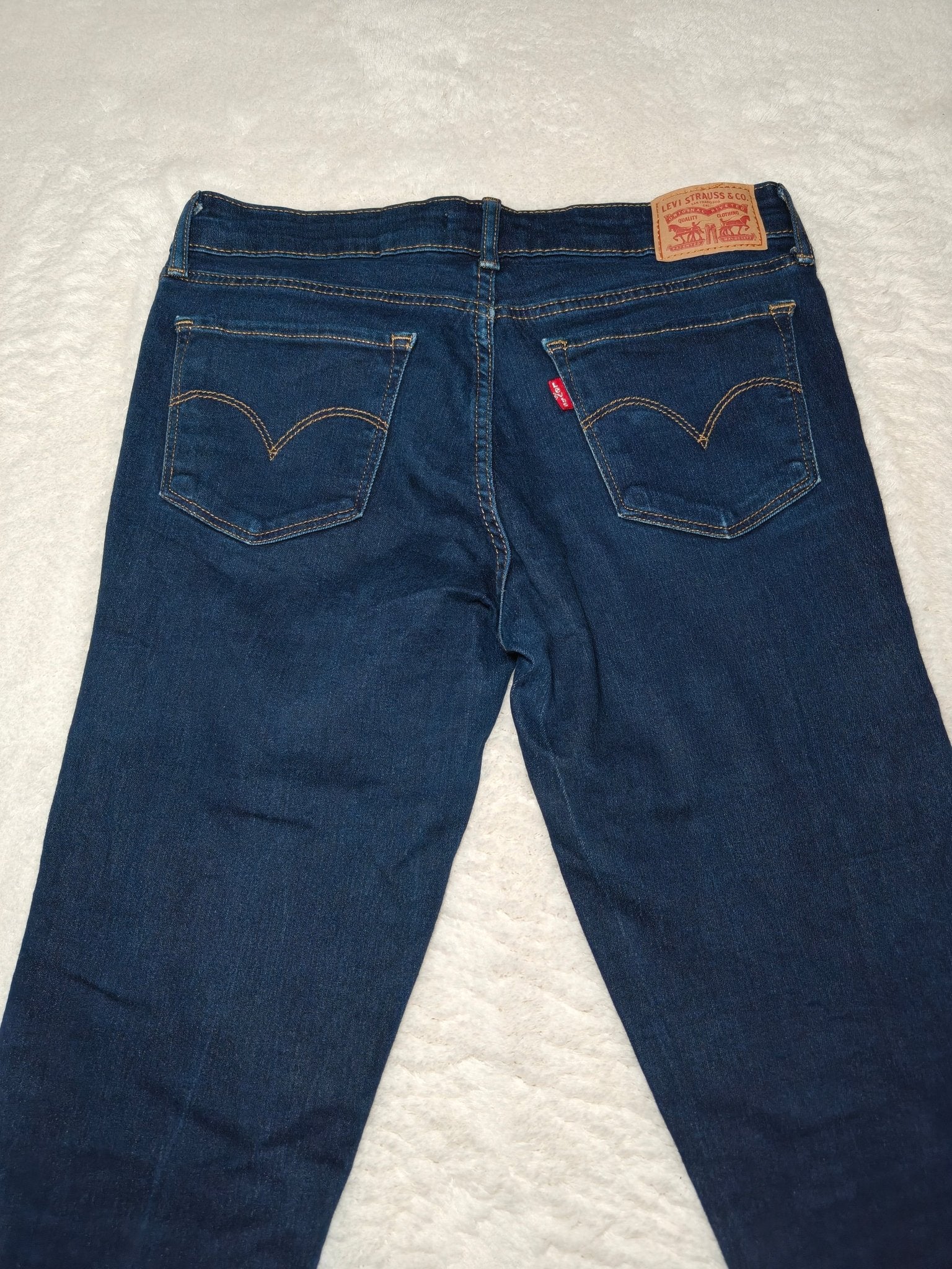 Women Levi’s 711 Blue Skinny W28 L30 (EU 38/M) Jeans