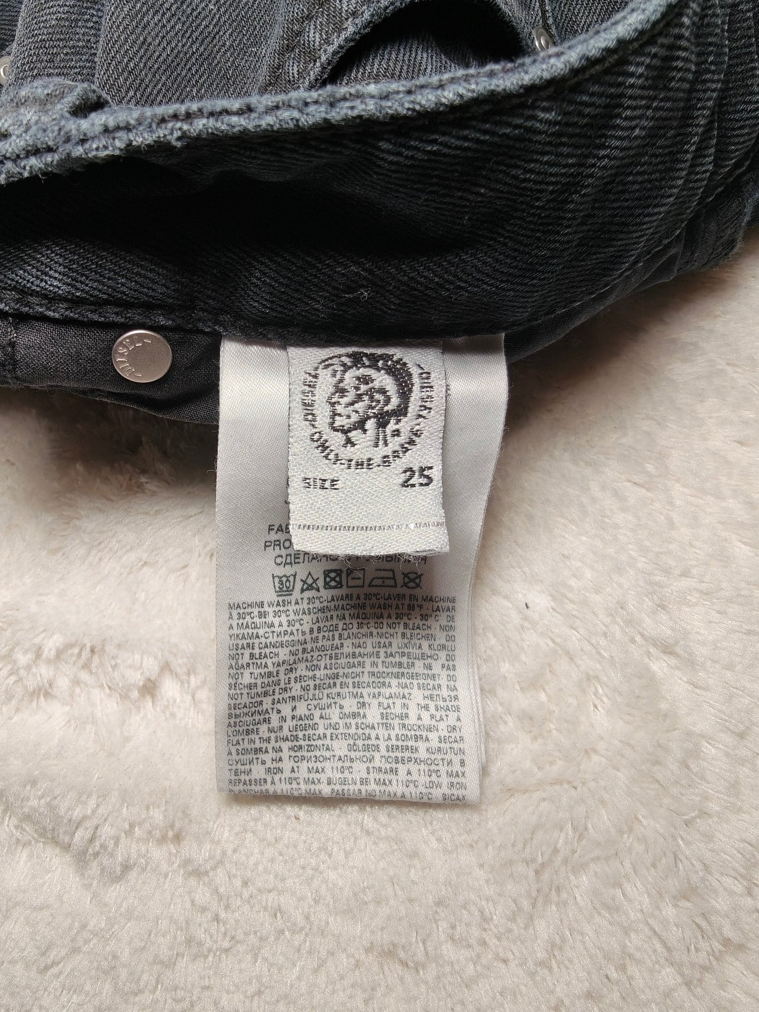 Women Diesel Neekhol Black Faded Straight W25 L32 (EU 34/XS) Jeans