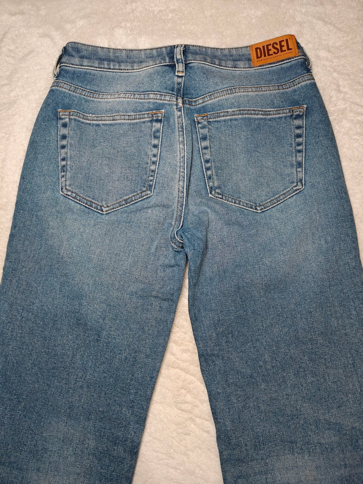 Women Diesel D - Joy Light Blue Slim W25 L32 (EU 34/XS) Jeans
