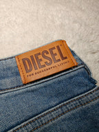 Women Diesel D - Joy Light Blue Slim W25 L32 (EU 34/XS) Jeans