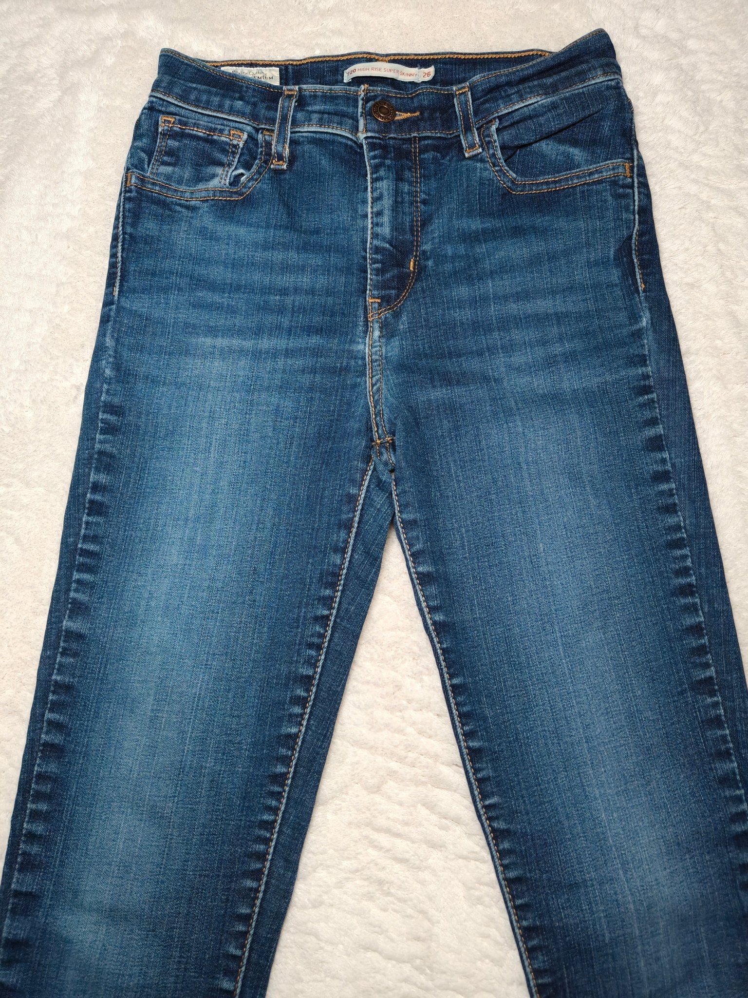 Women Levi’s 720 Dark Blue Super Skinny W26 L30 (EU 36/S) Jeans