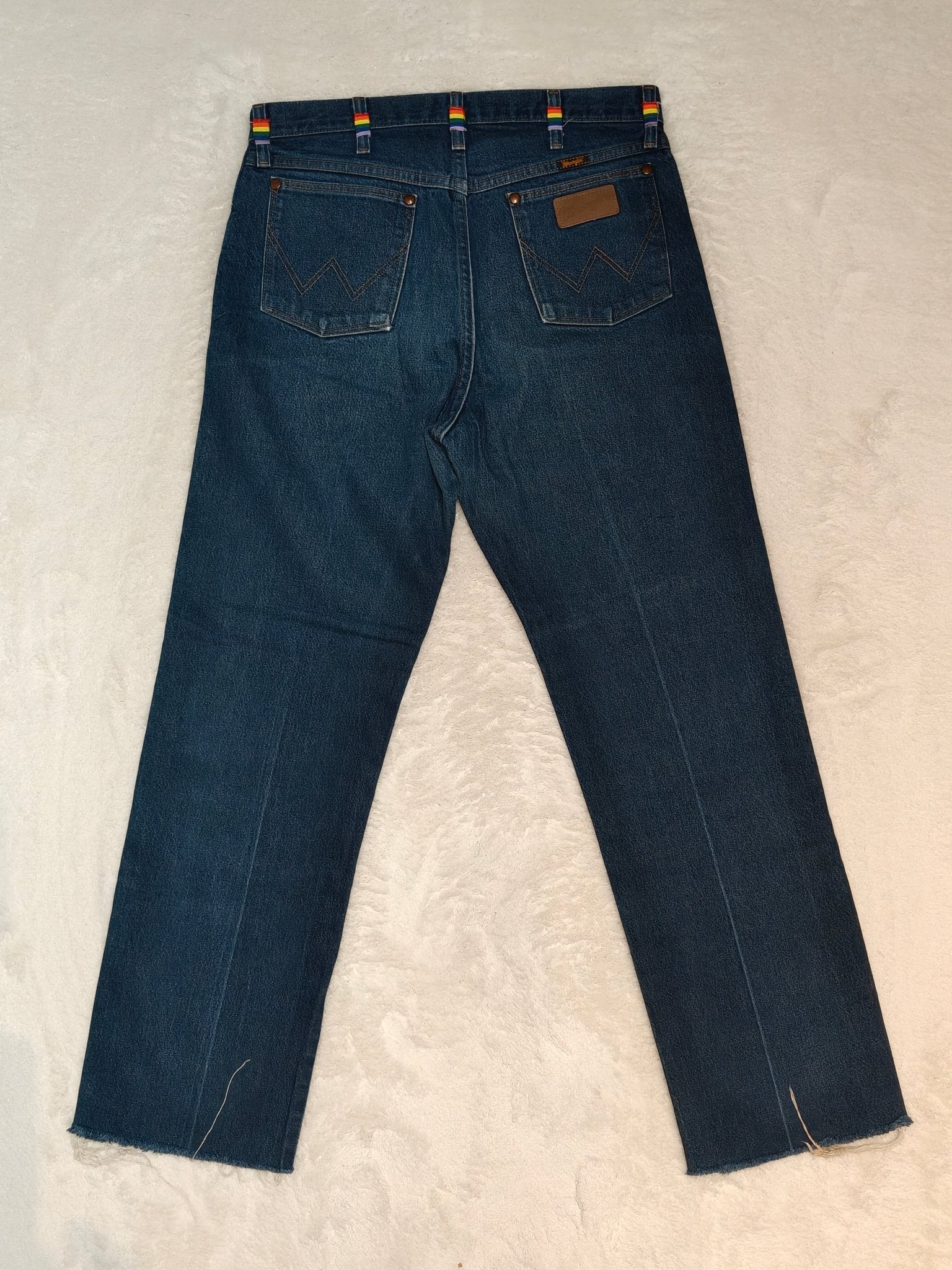 Men Wrangler 13MWZ Blue Cowboy Cut Straight W33 L30 Jeans