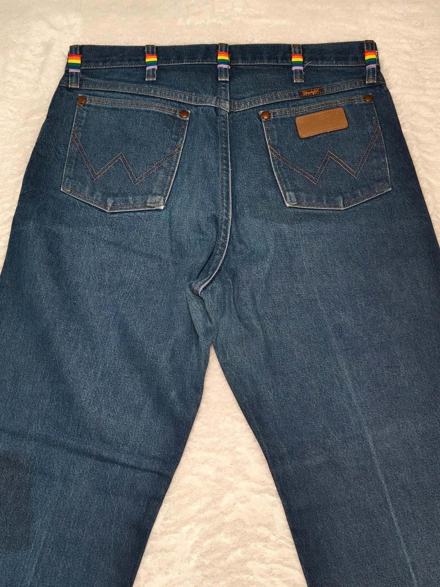 Men Wrangler 13MWZ Blue Cowboy Cut Straight W33 L30 Jeans