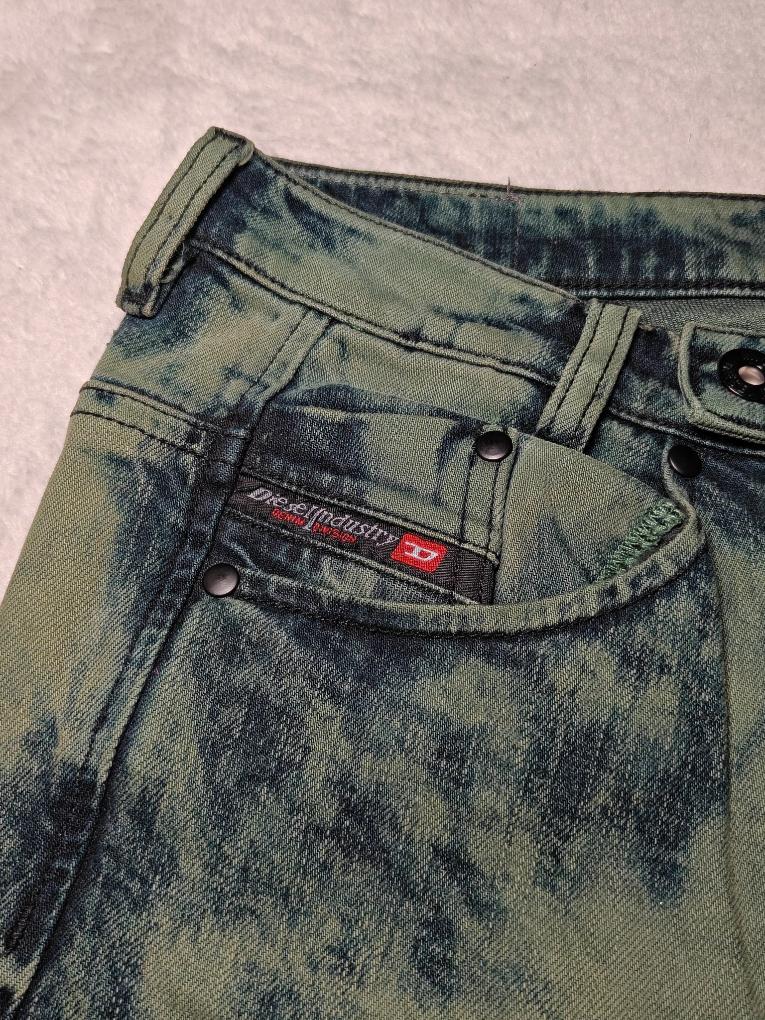 Women Diesel Green Acid Wash Slim Fit W26 L30 (EU 36/S) Jeans