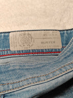 Men Diesel Buster Blue Wash 0685C Regular Slim Tapered W32 L30 Jeans