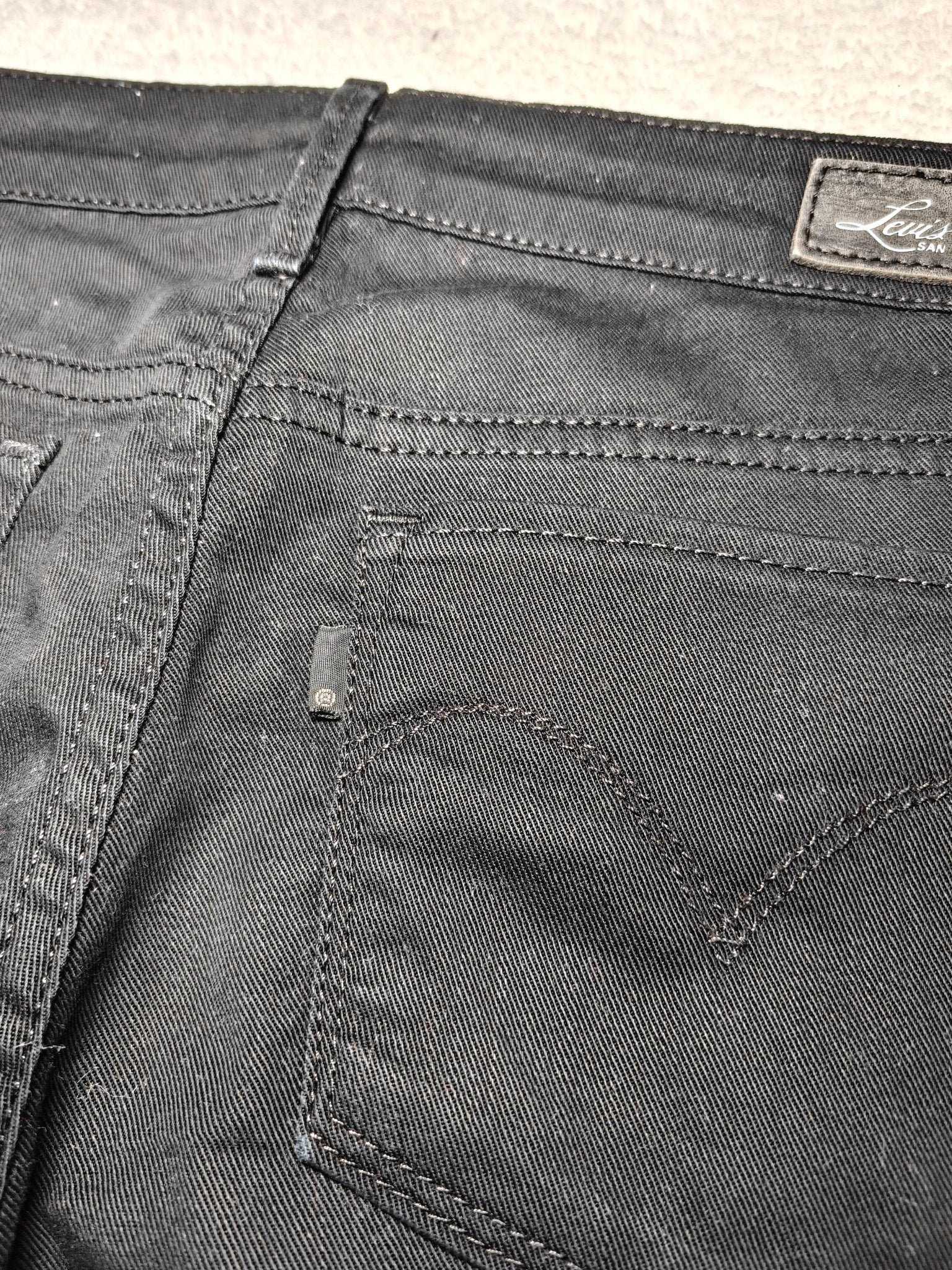 Women Levi's Slight Curve Classic Black Slim W27 L32 (EU 36/S) Jeans