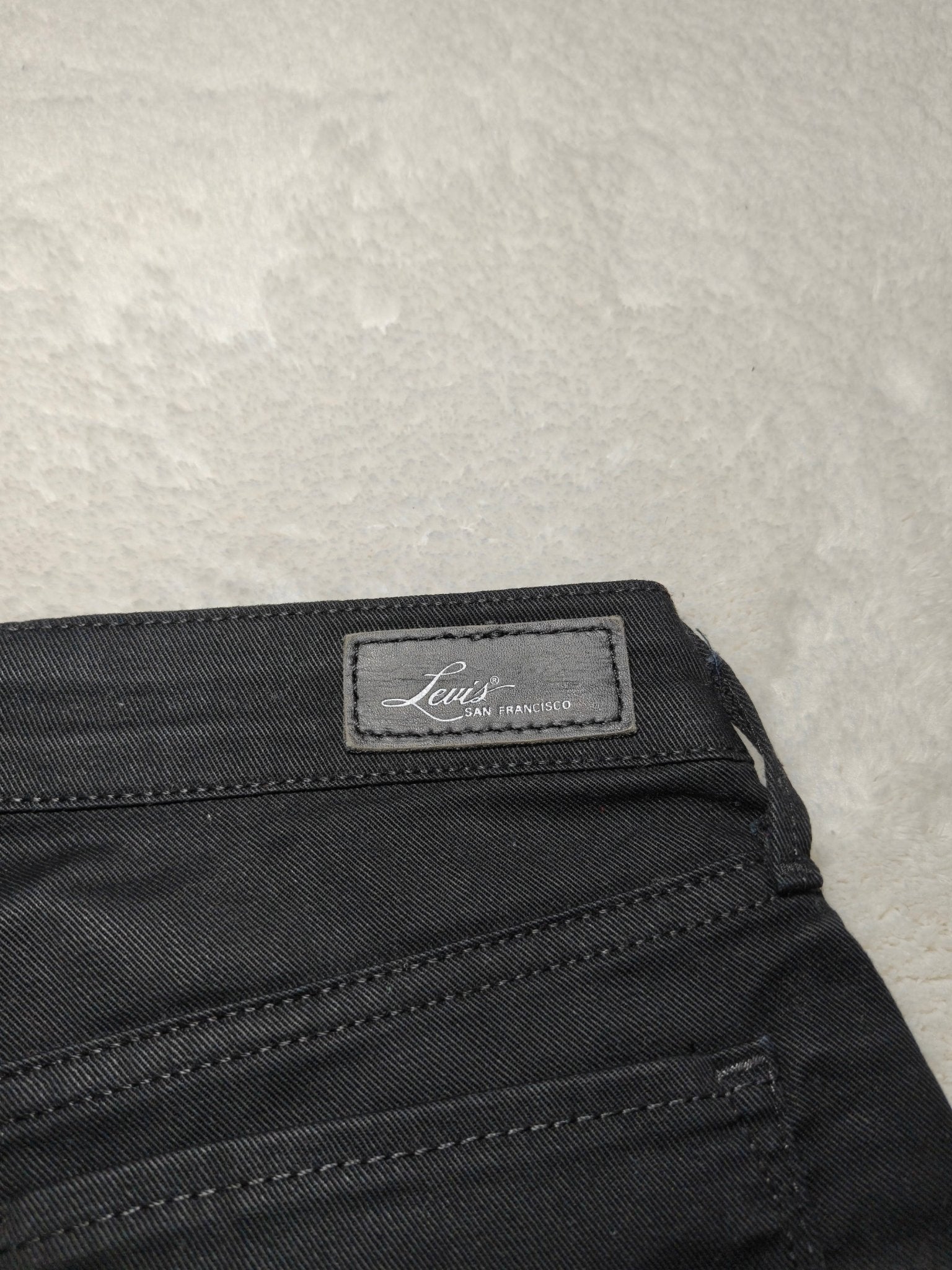 Women Levi's Slight Curve Classic Black Slim W27 L32 (EU 36/S) Jeans
