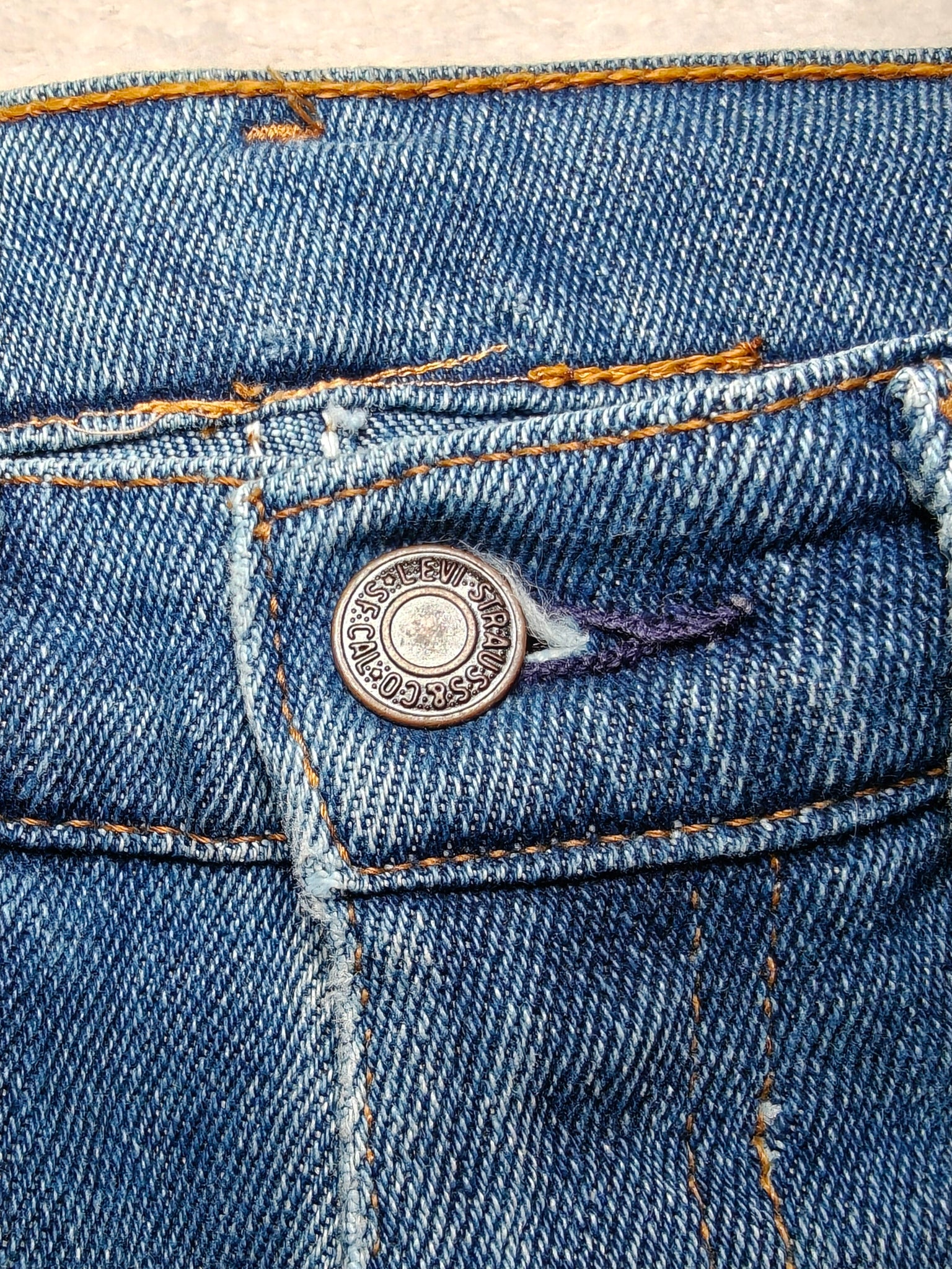 Women Levi's 417 Blue Bootcut W31 L30 (EU 40/L) Jeans