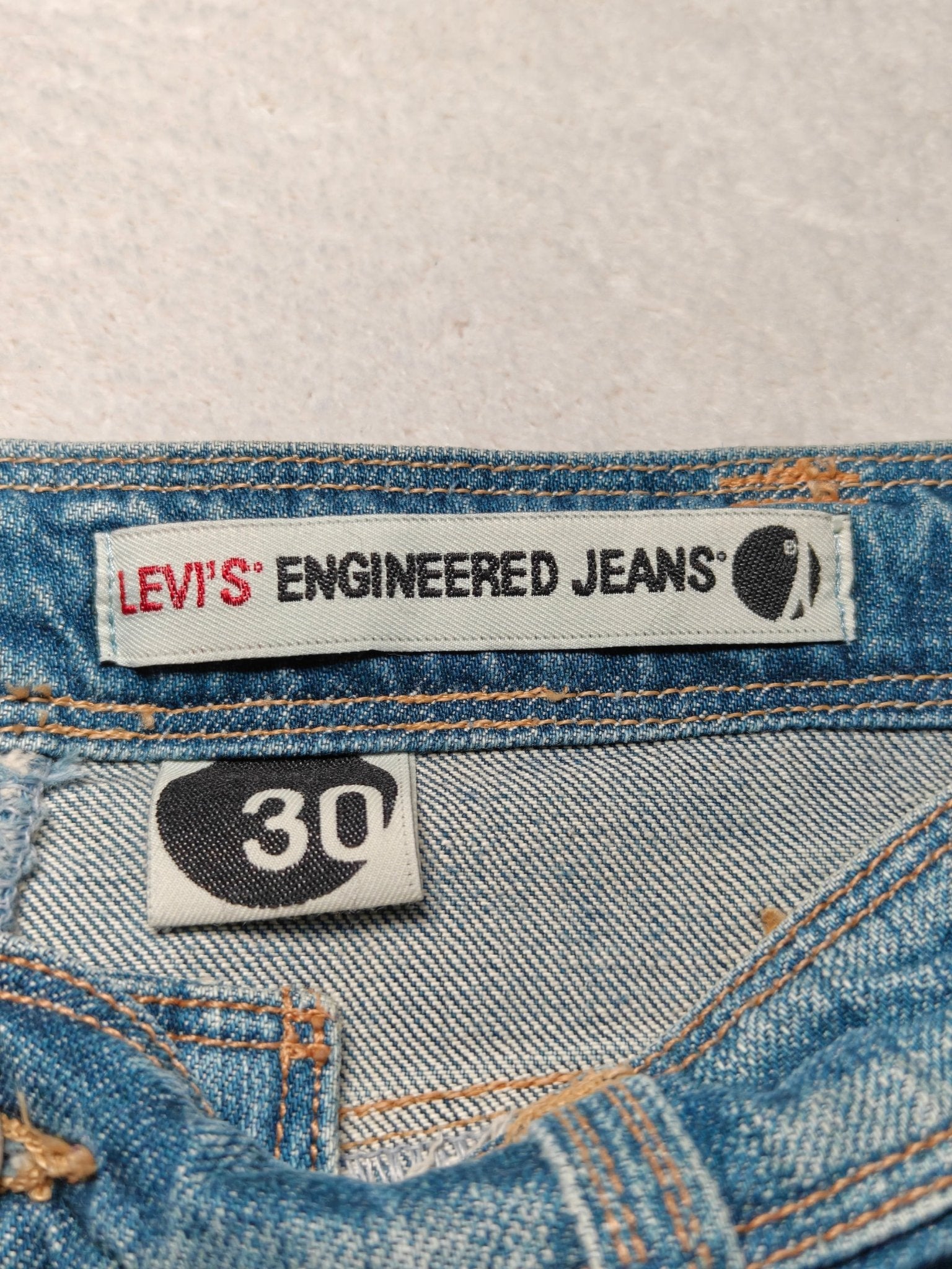 Women Levi's Engineered 10065 0353 Blue Straight W30 L28 (EU 40/L) Jeans