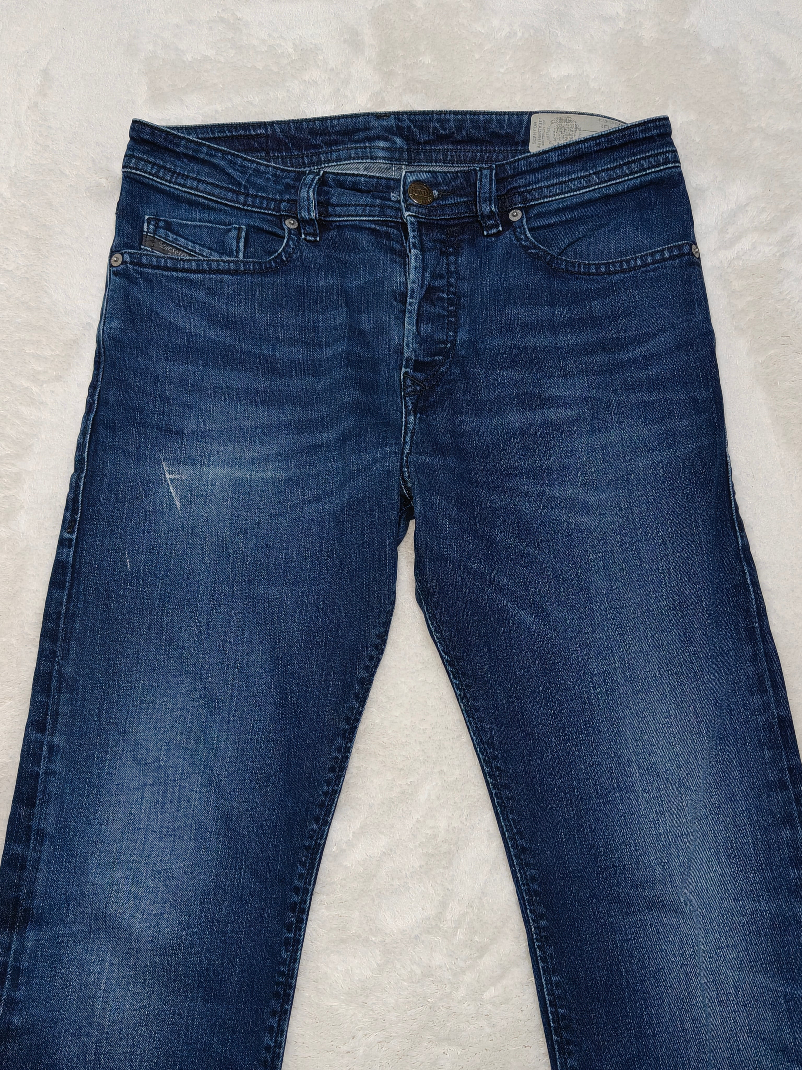 Men Diesel Buster Blue Wash 084VG Slim Tapered W30 L32 Jeans
