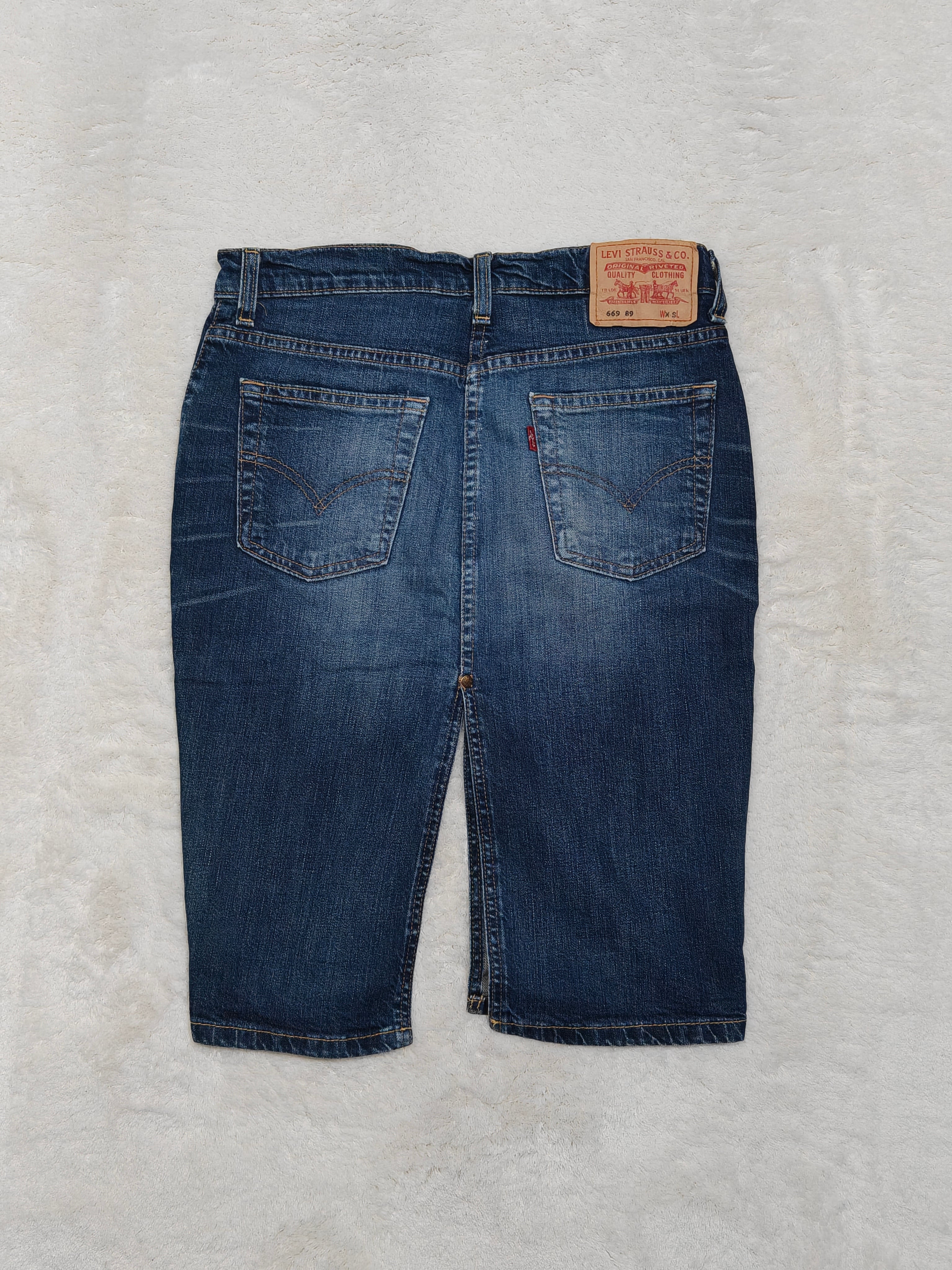 Women Levi's 669 Blue Denim Skirt (XS)