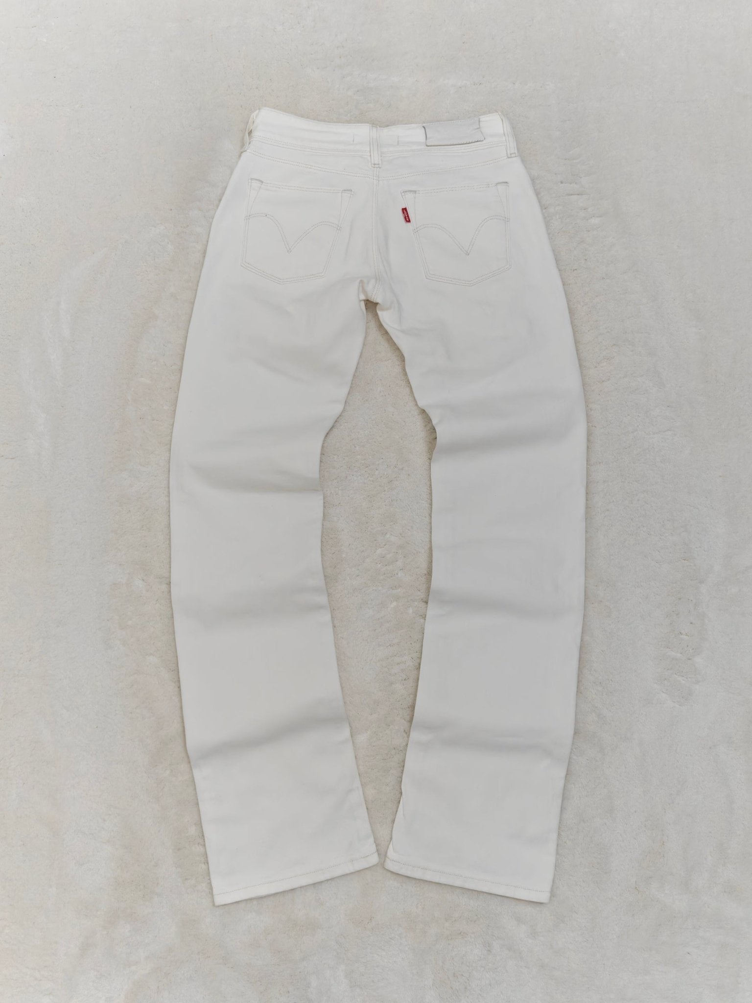 Women Levi's 570 White Straight W26 L34 (EU 36/S) Jeans