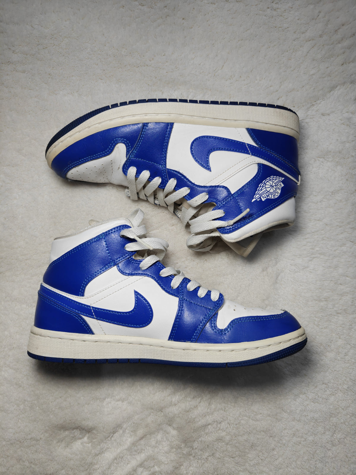 Women Air Jordan 1 Mid Hyper Royal White EU 40.5 Sneakers