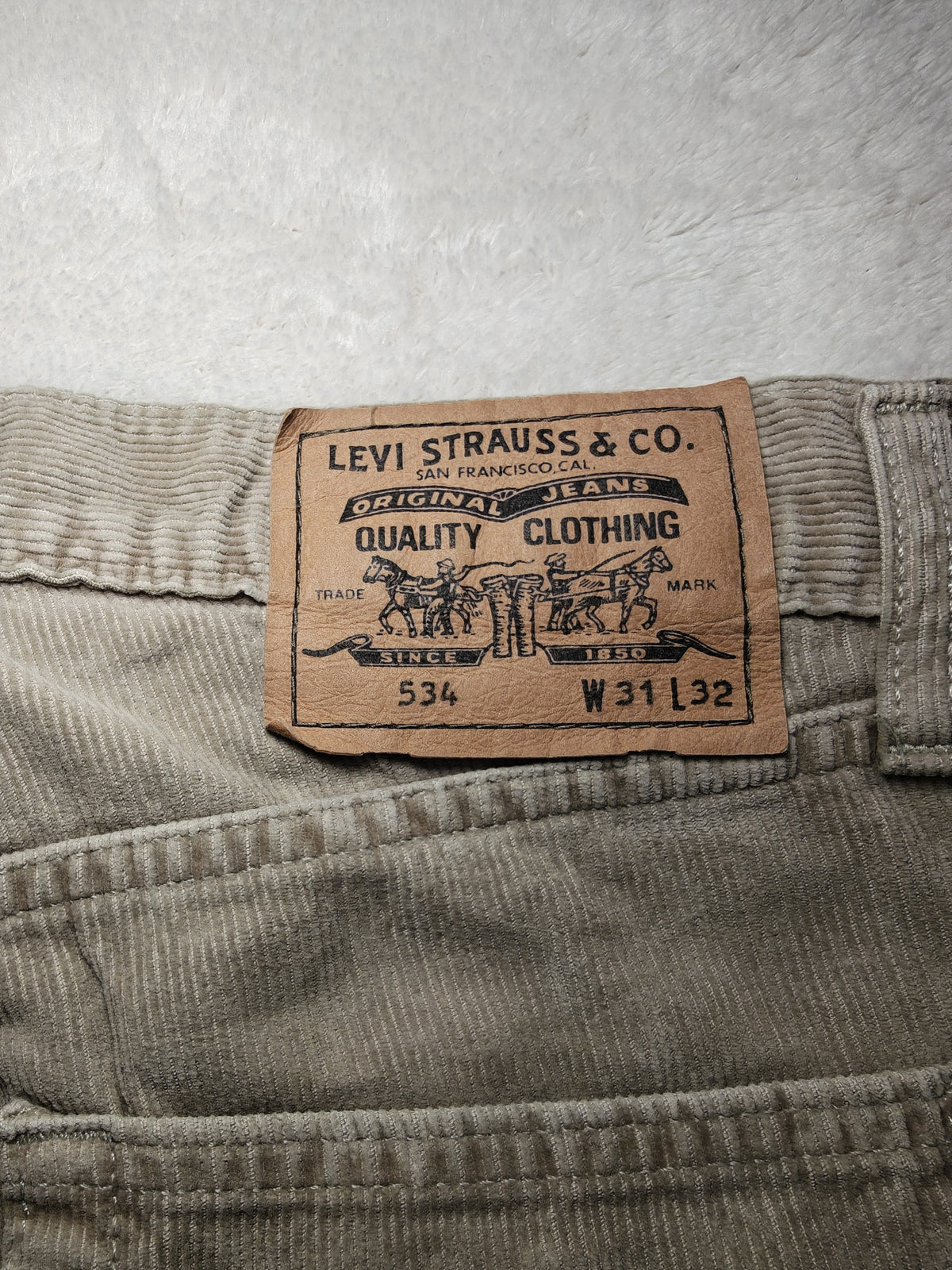 Men Levi’s 534 Light Beige Slim Straight W31 L32 Vintage 1996 Jeans
