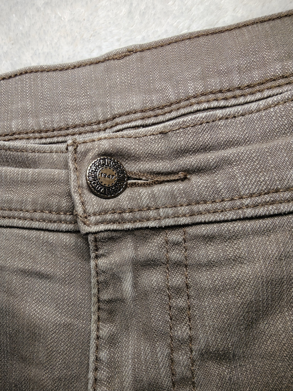 Men Wrangler Light Brown Regular Straight W33 L30 Jeans