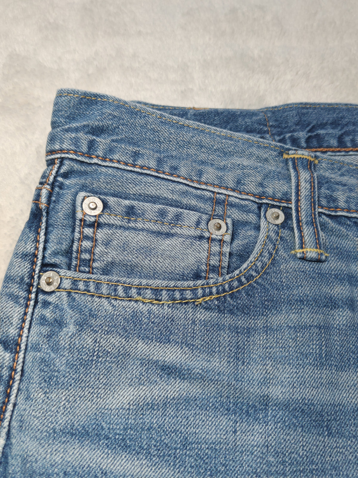 Men Levi’s 504 Blue Straight W29 L32 Jeans