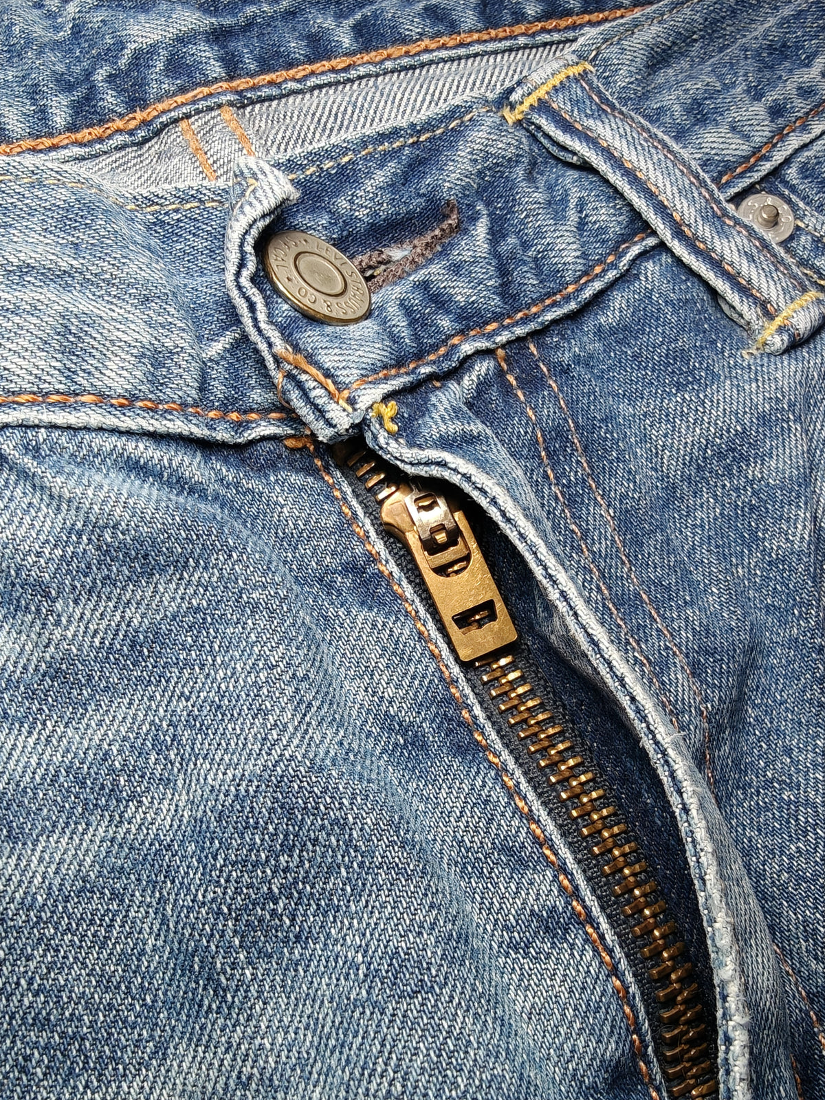 Men Levi’s 504 Blue Straight W29 L32 Jeans