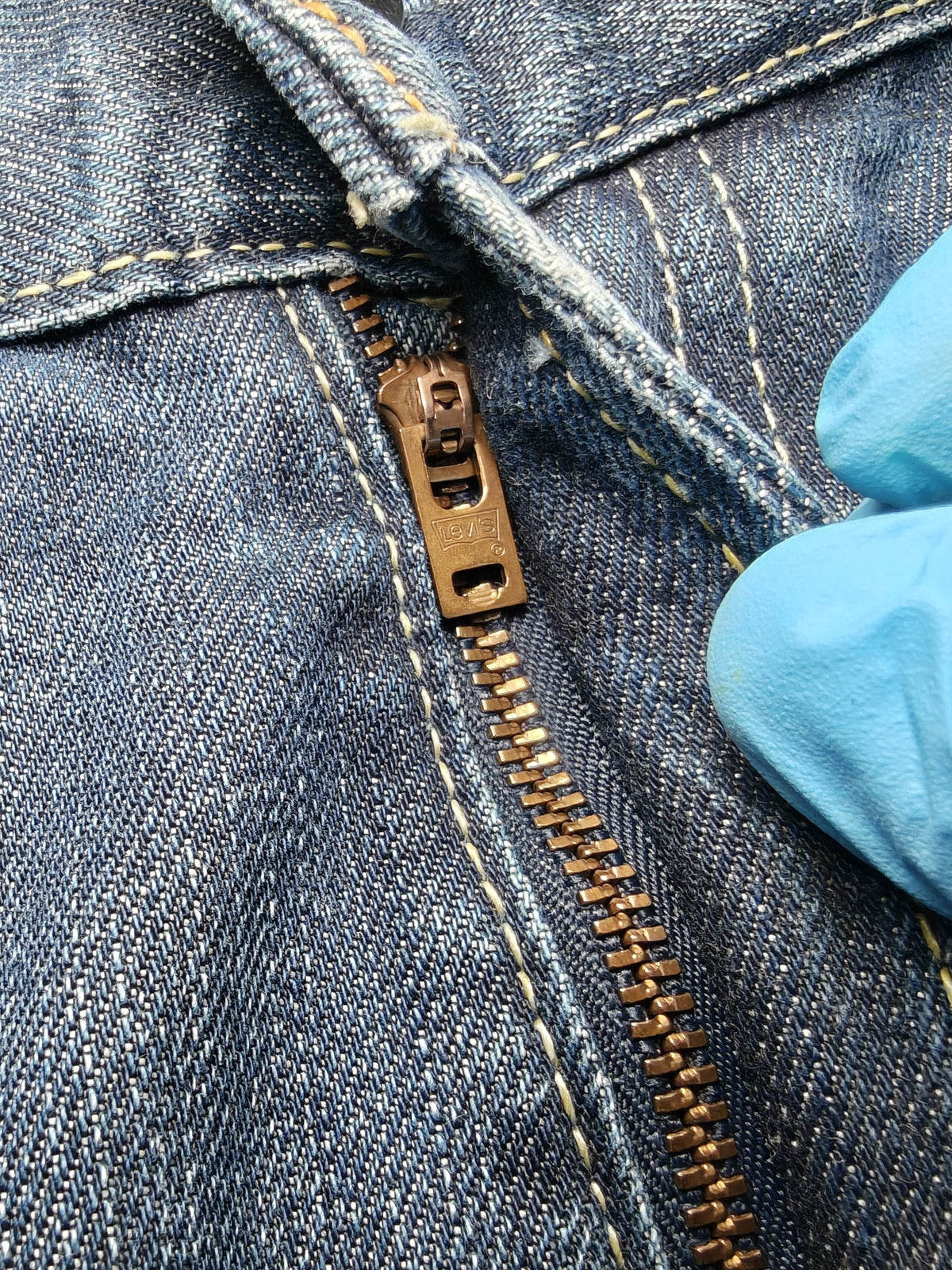 Men Levi’s 506 Blue Straight W38 L32 Jeans