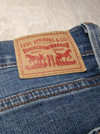 Women Levi’s 724 Blue High Rise Straight W33 L32 (EU 42/XL) Jeans