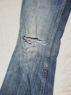 Women Levi’s 524 Blue Low Rise Bootcut W26 L32 (EU 36/S) Jeans