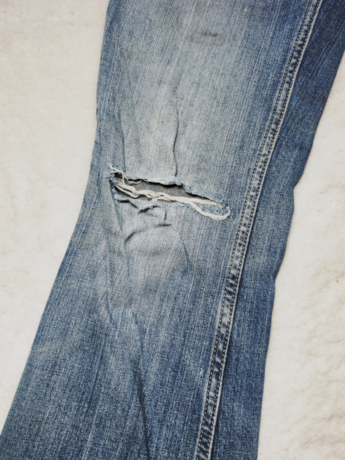 Women Levi’s 524 Blue Low Rise Bootcut W26 L32 (EU 36/S) Jeans