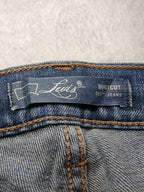 Women Levi’s 524 Blue Low Rise Bootcut W26 L32 (EU 36/S) Jeans