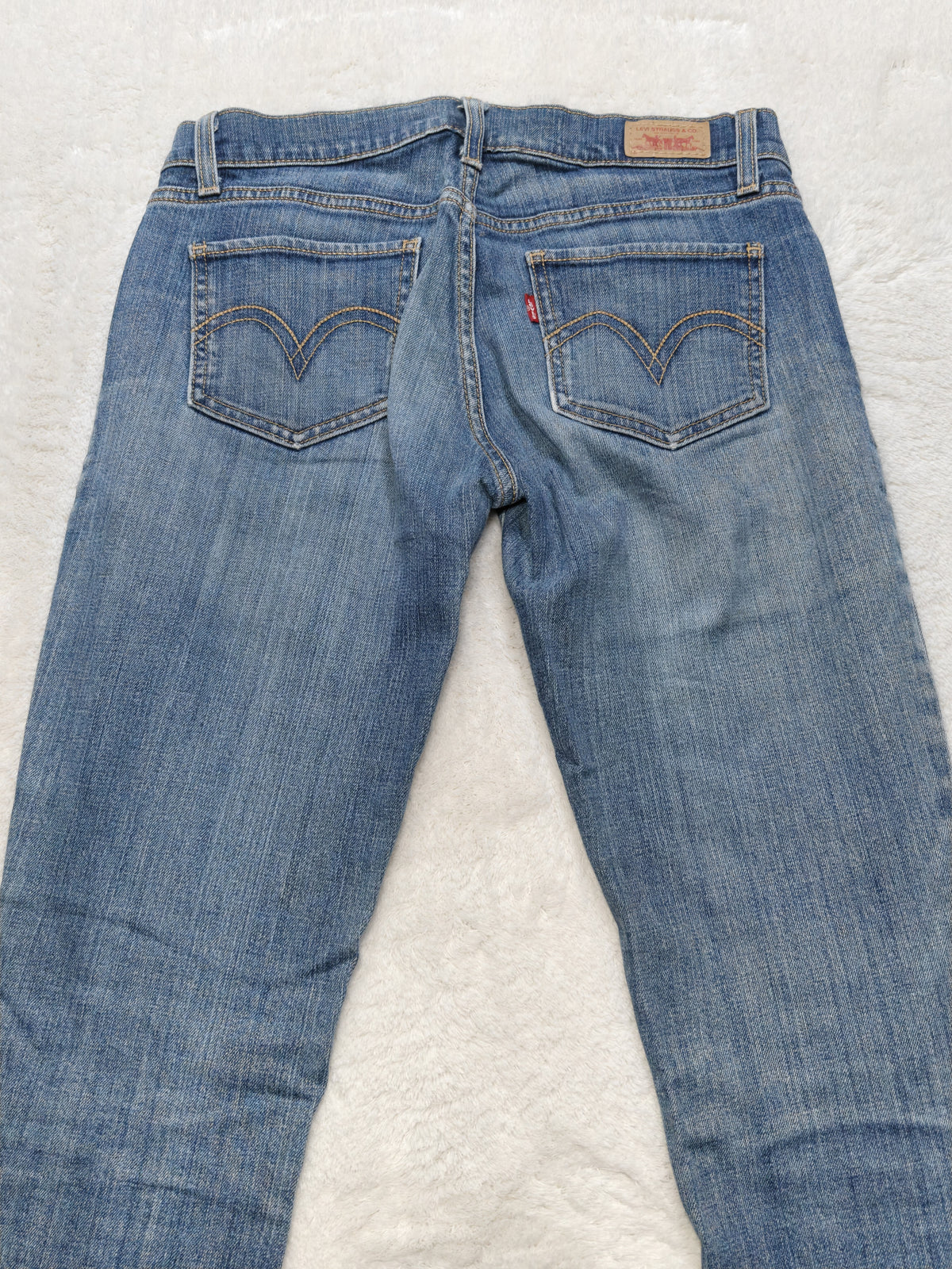 Women Levi’s 524 Blue Low Rise Bootcut W26 L32 (EU 36/S) Jeans