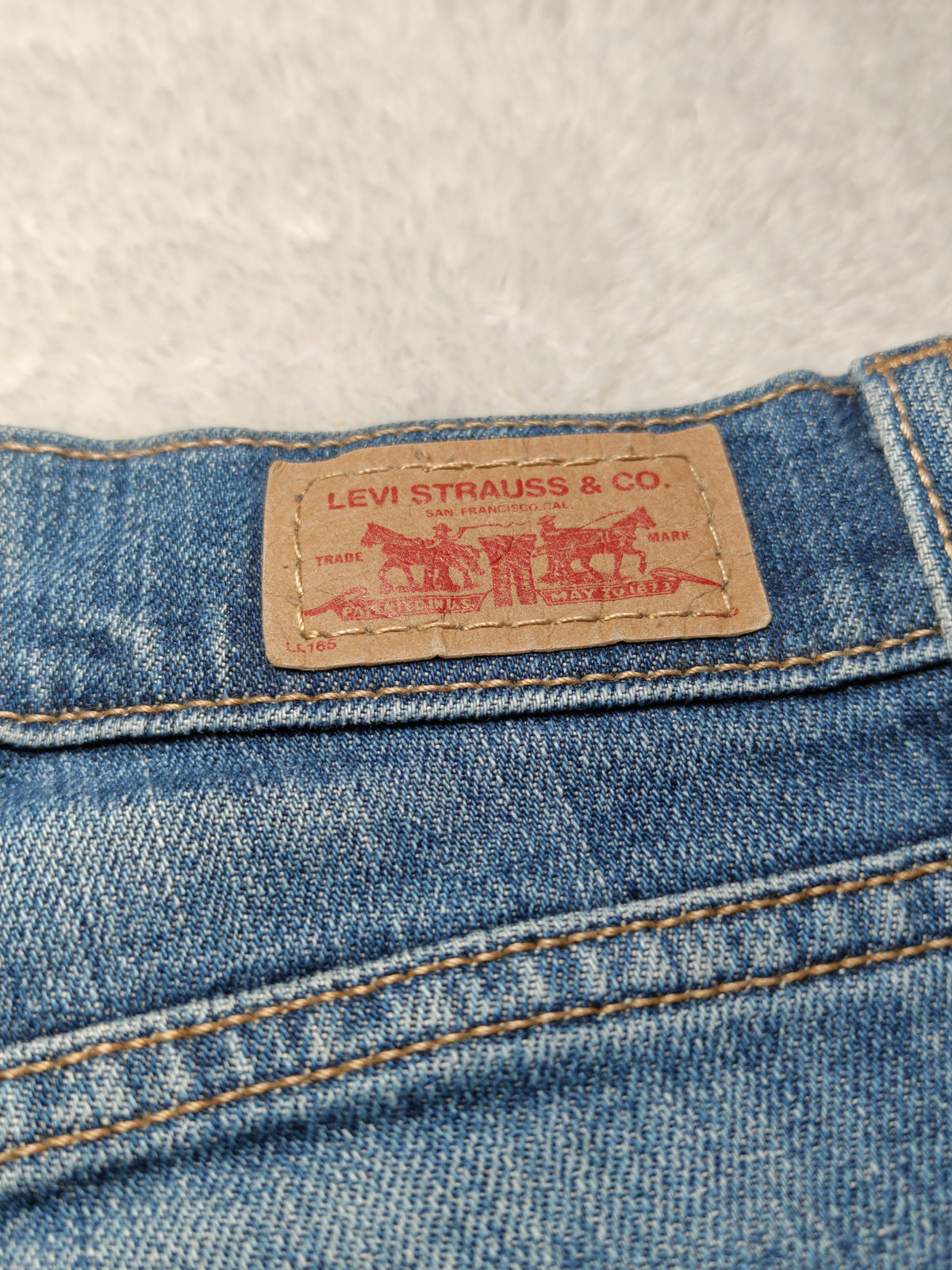 Women Levi’s 524 Blue Low Rise Bootcut W26 L32 (EU 36/S) Jeans