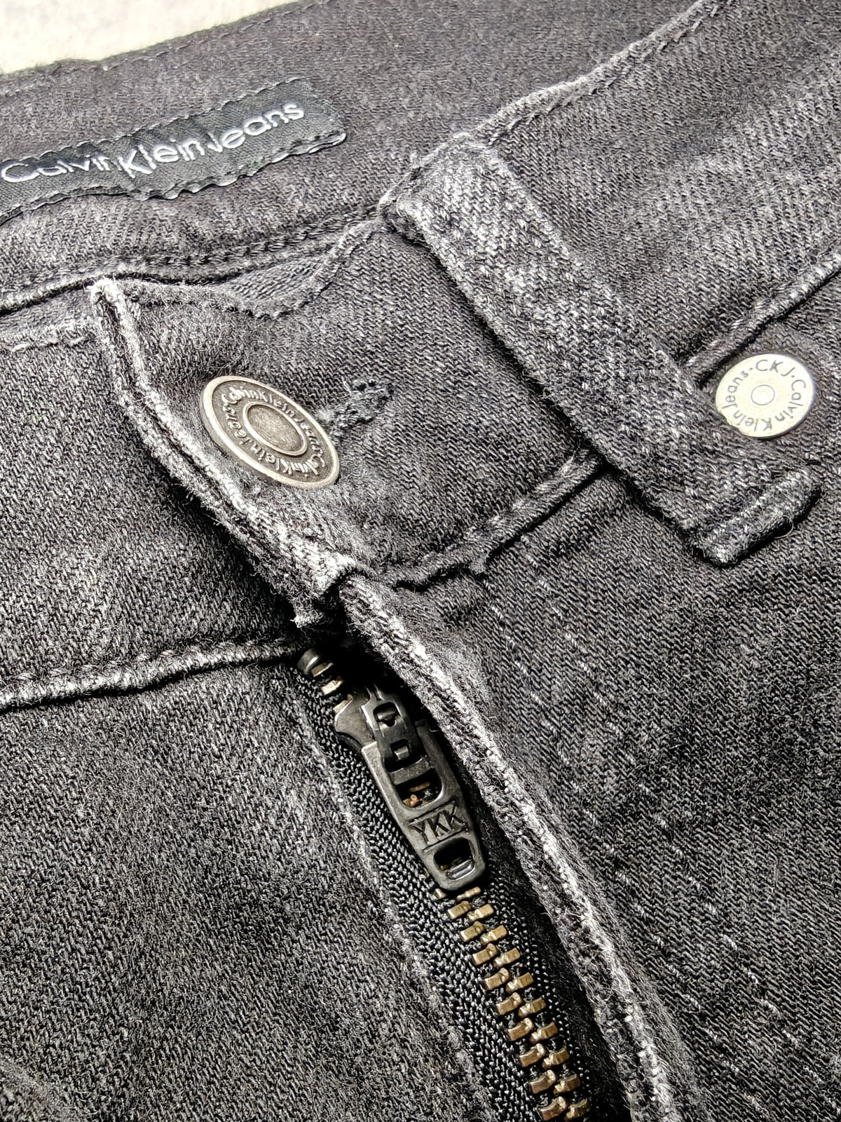 Men Calvin Klein CMA585 Black Skinny W30 L34 Jeans