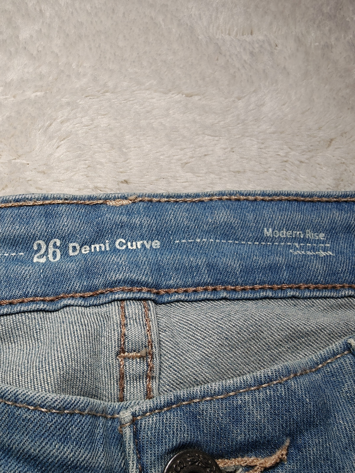 Women Levi’s Demi Curve Light Blue Straight W26 L30 (EU 36/S) Jeans