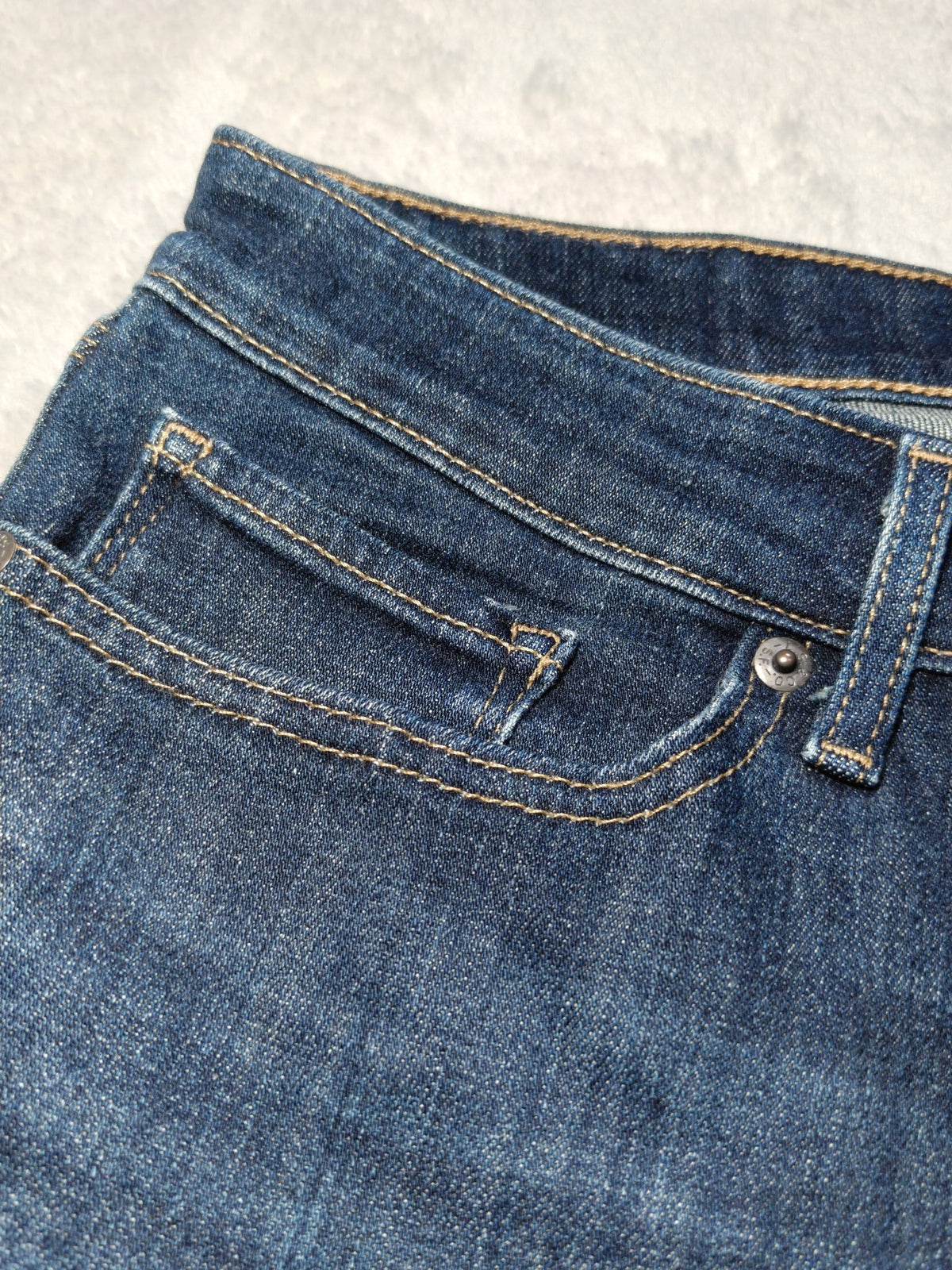 Women Levi’s 715 Dark Blue Bootcut W31 L32 (EU 40/L) Jeans
