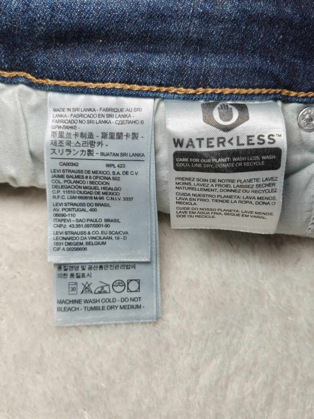 Women Levi’s 715 Dark Blue Bootcut W31 L32 (EU 40/L) Jeans