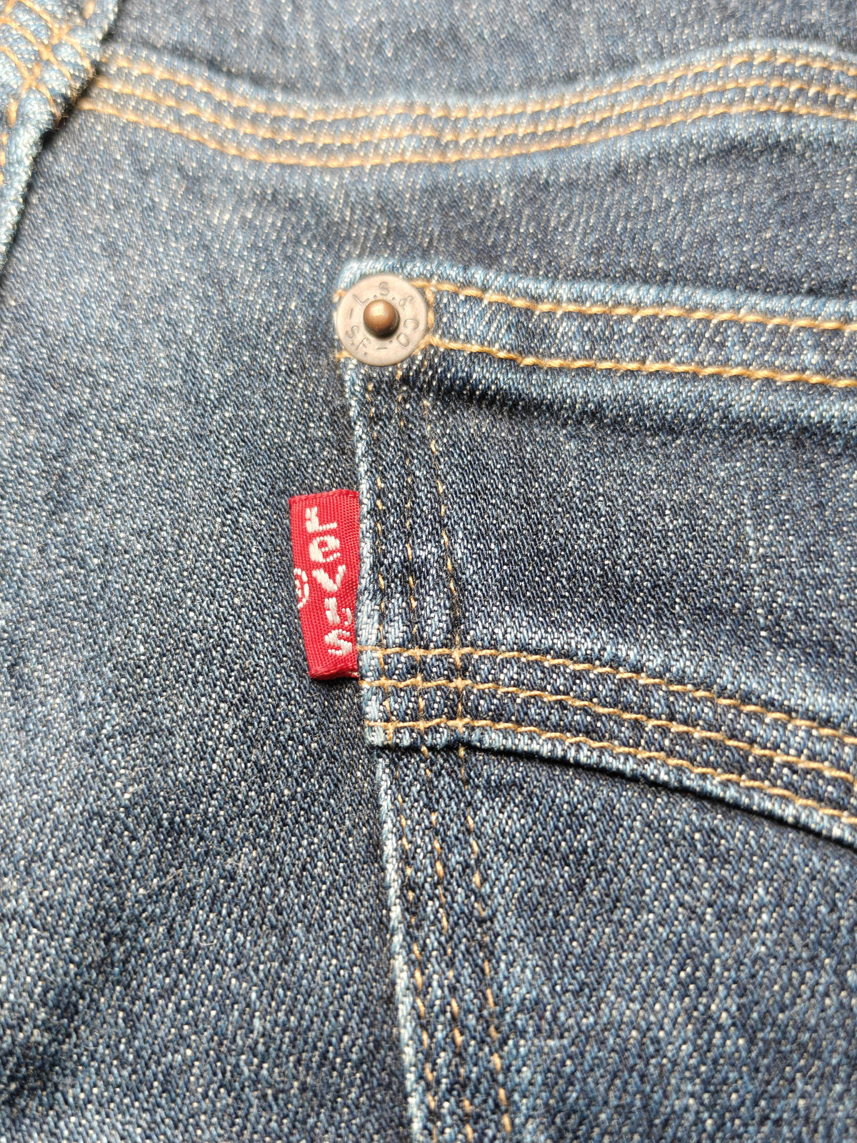 Women Levi’s 715 Dark Blue Bootcut W31 L32 (EU 40/L) Jeans