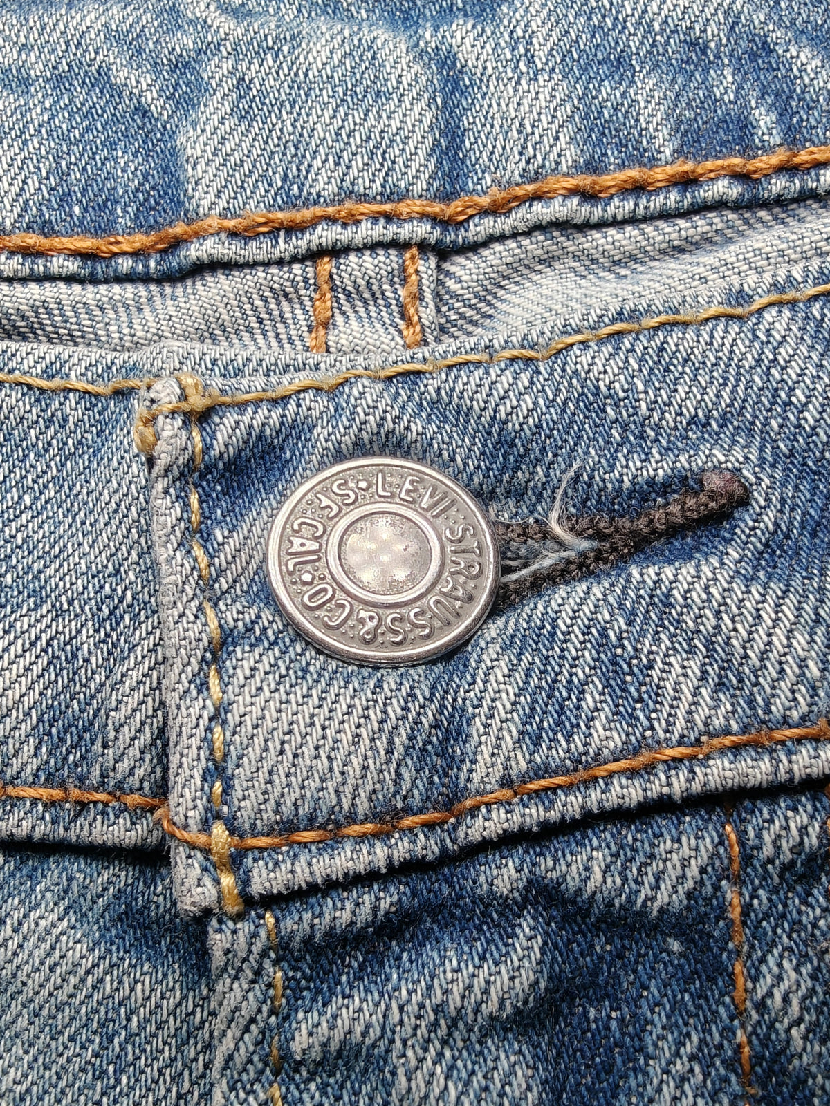 Men Levi’s 508 Light Blue Tapered W32 L30 Jeans