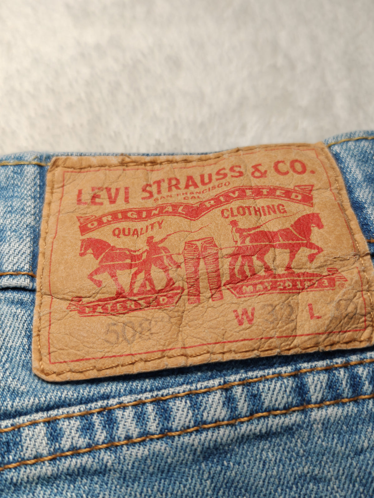 Men Levi’s 508 Light Blue Tapered W32 L30 Jeans